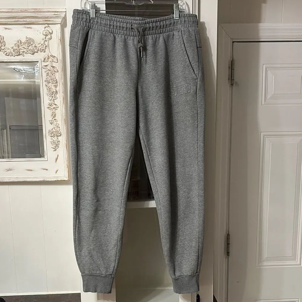 Puma Gray Sweatpants with Elastic Cuffs and Drawstring Waistband Very Nice!